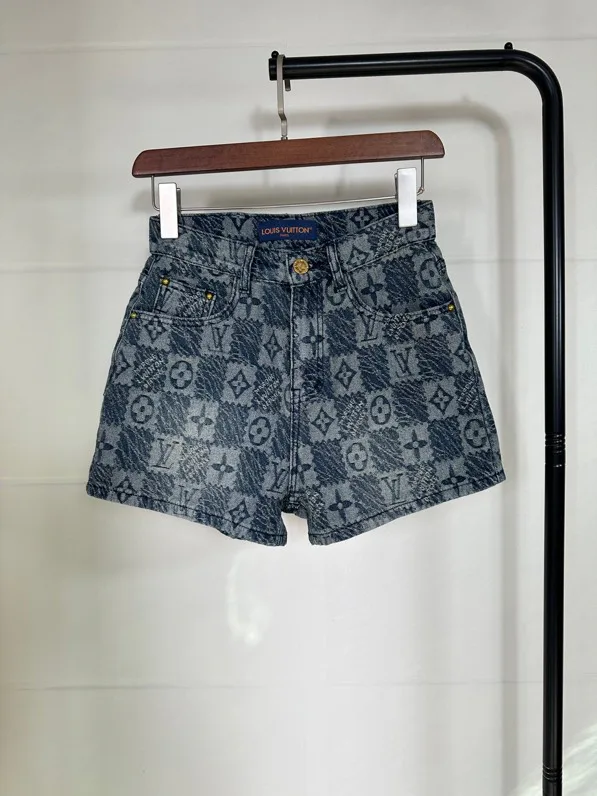 Шорты Женские Louis Vuitton 15762