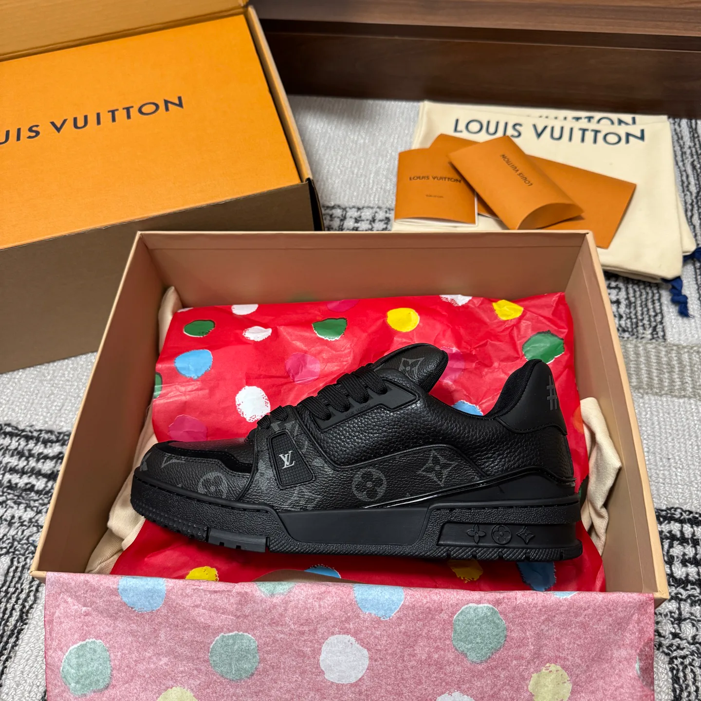 Кроссовки Женские Louis Vuitton 1546840