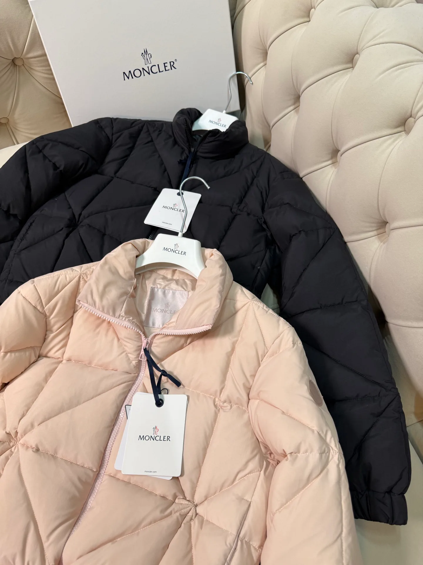 Куртки И Пуховики Женские Moncler 18825231