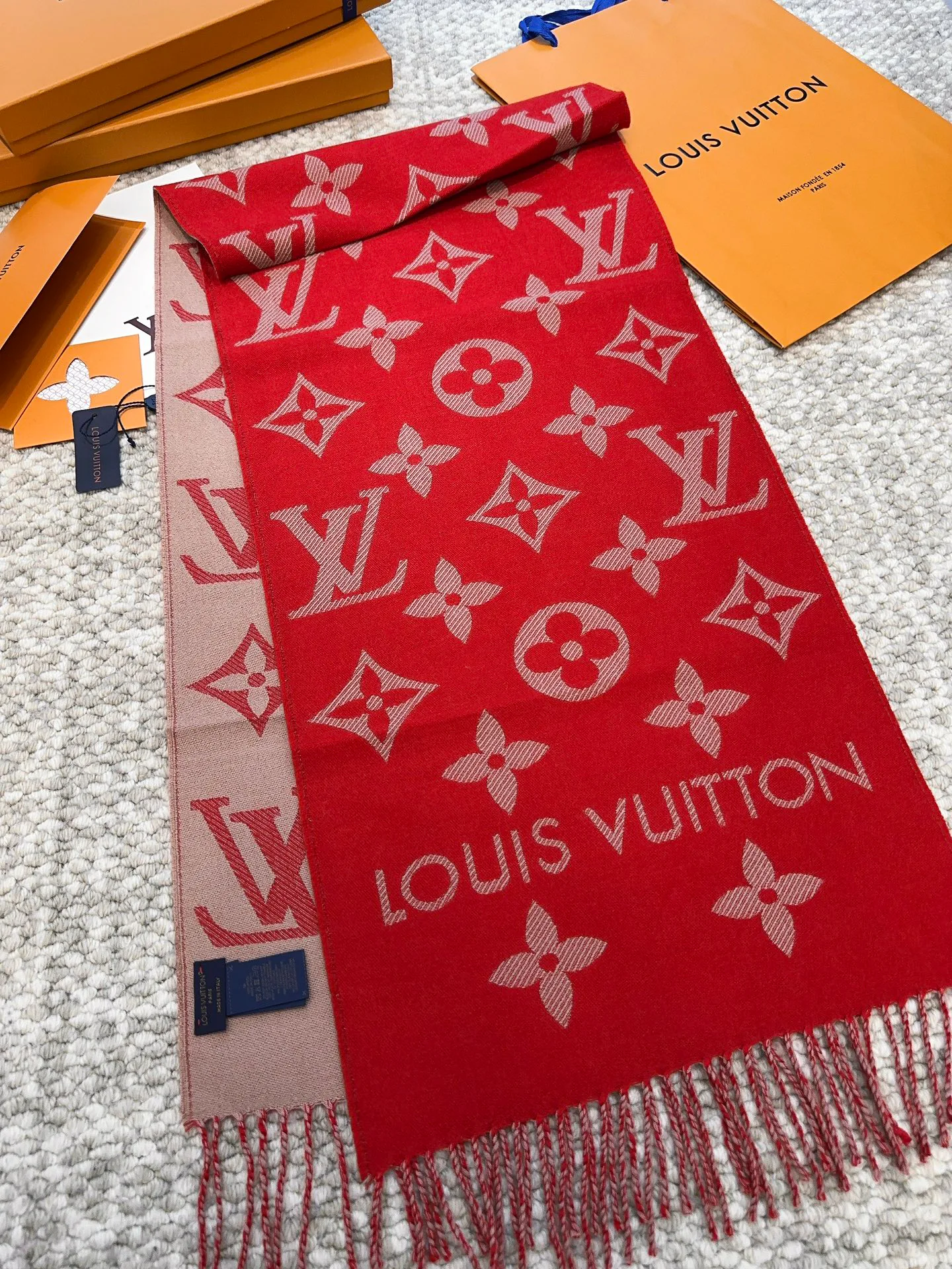 Шарфы Louis Vuitton 240447