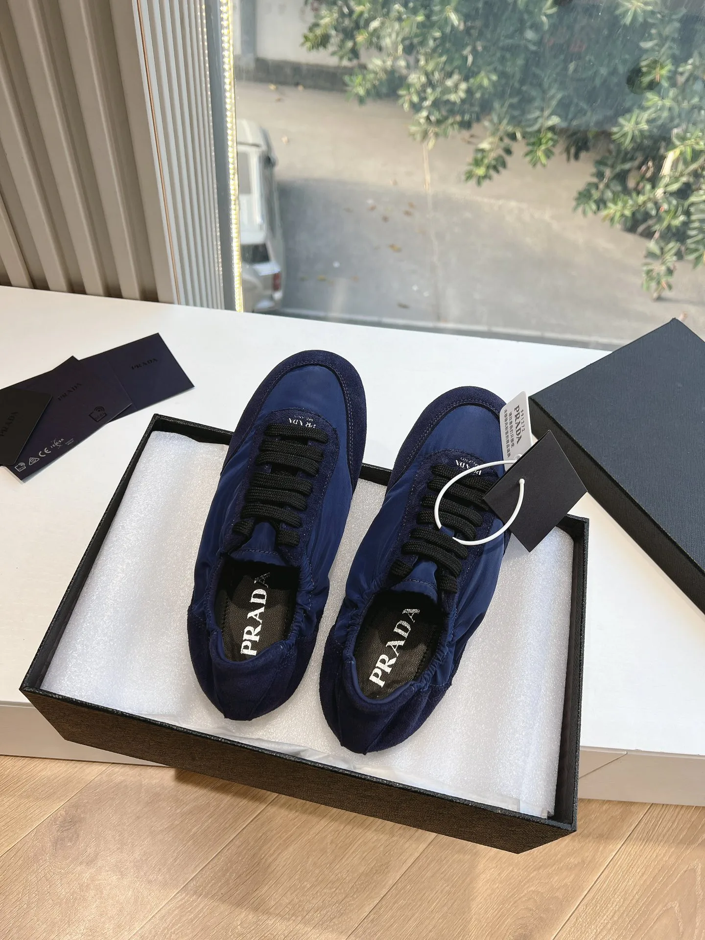 Кроссовки Женские Prada