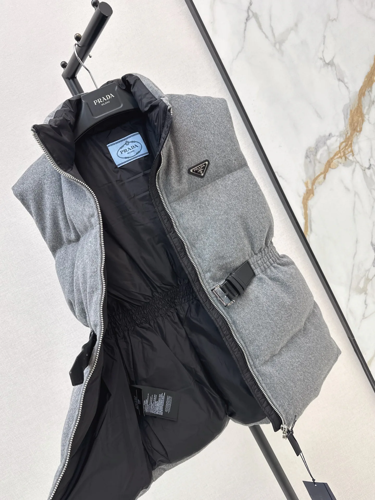 Жилеты Женские Prada 18561363