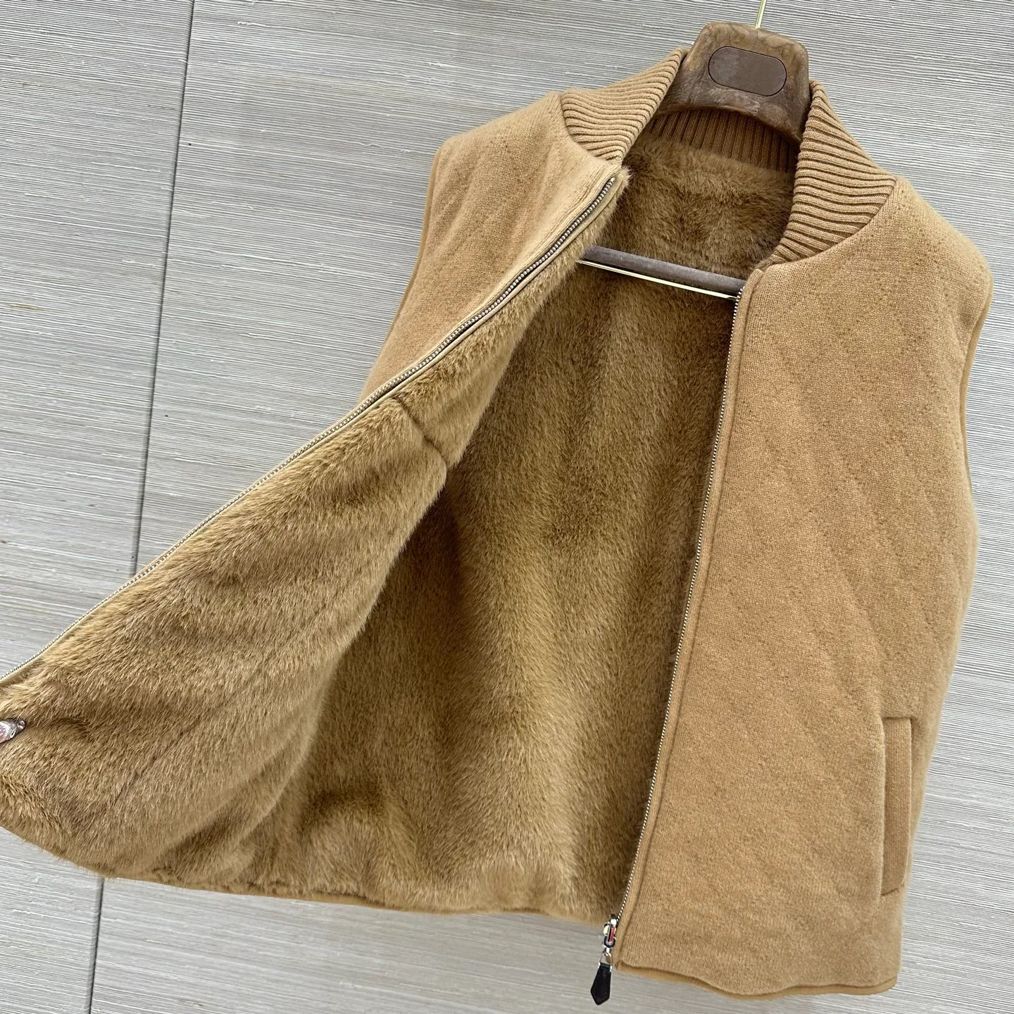 Жилеты Женские Loro Piana 19315810