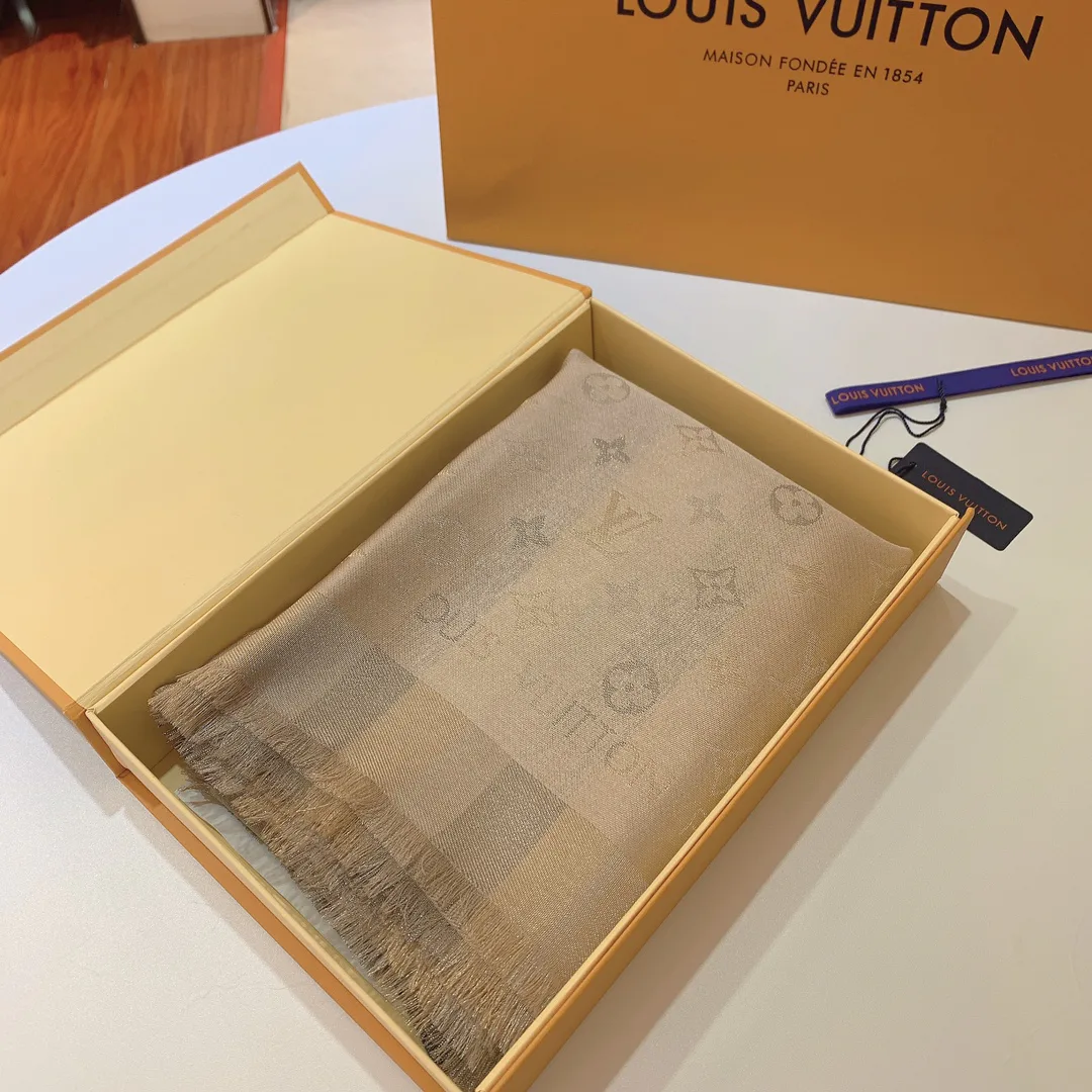 Шарфы Louis Vuitton 17794622