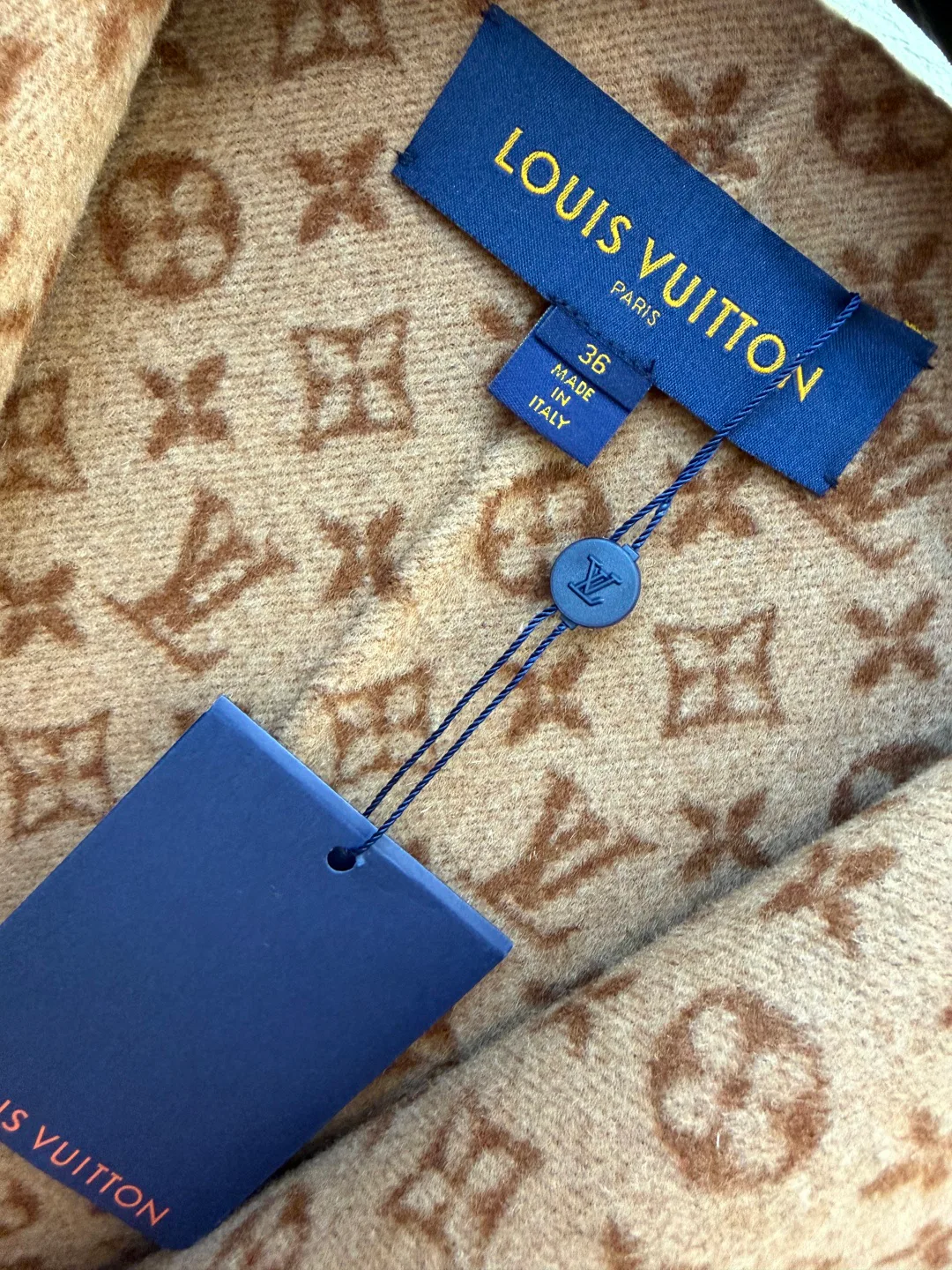 Пальто Женские Louis Vuitton 19358158