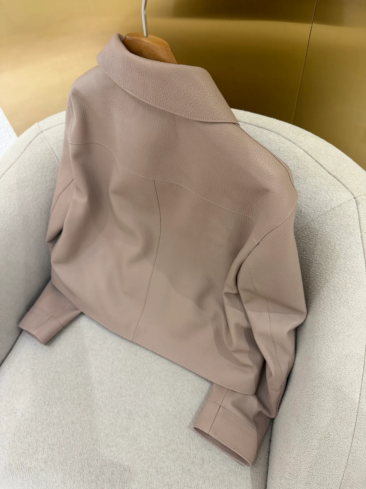 Кожаные Куртки И Дублёнки Женские Hermes 17802394