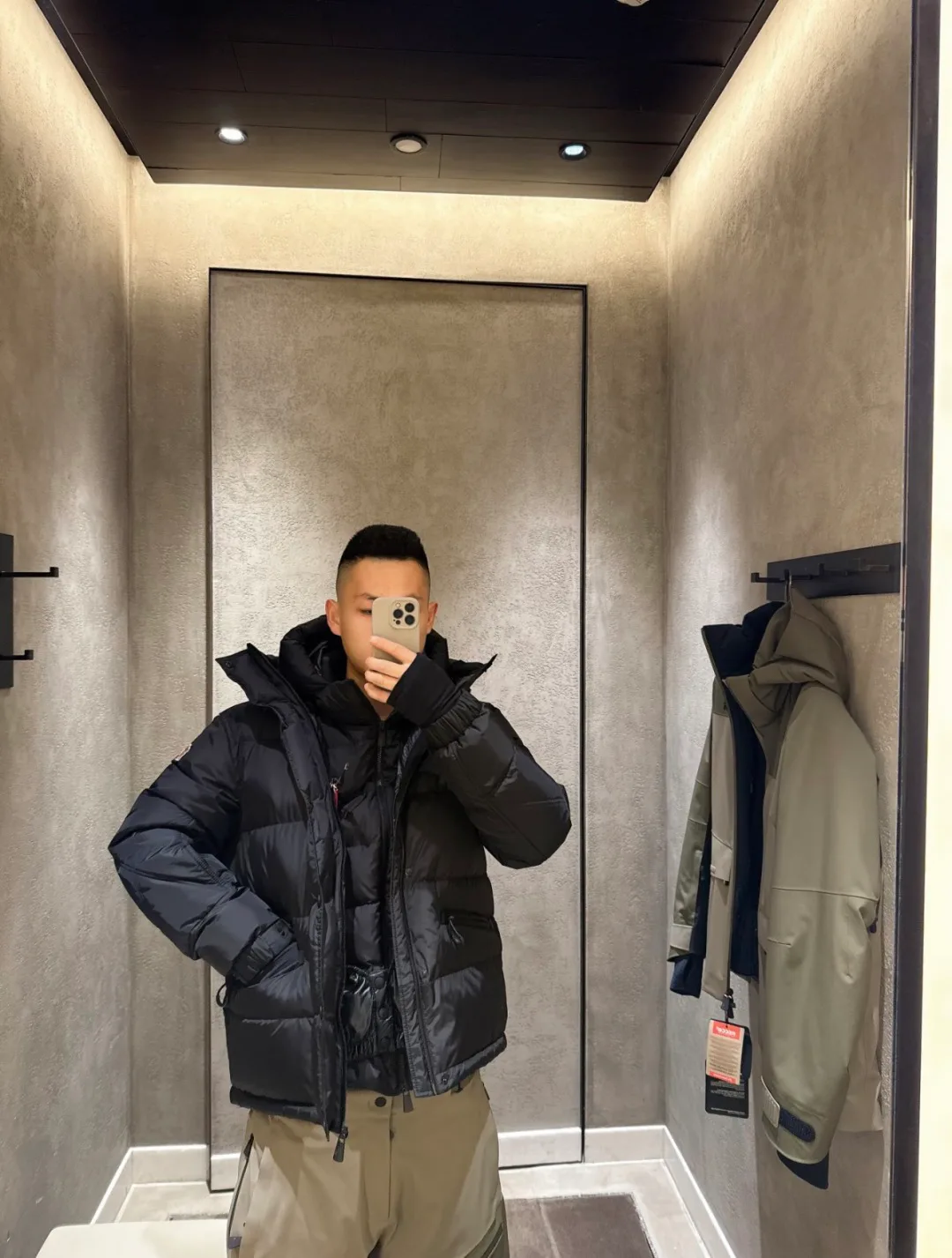 Куртки И Пуховики Мужские Moncler 4963728