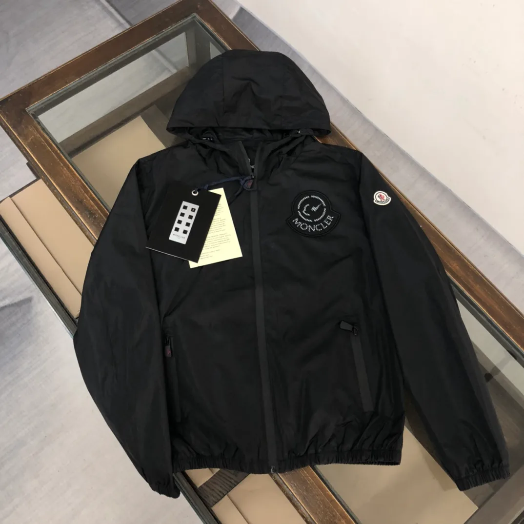 Куртки И Пуховики Женские Moncler 18741967