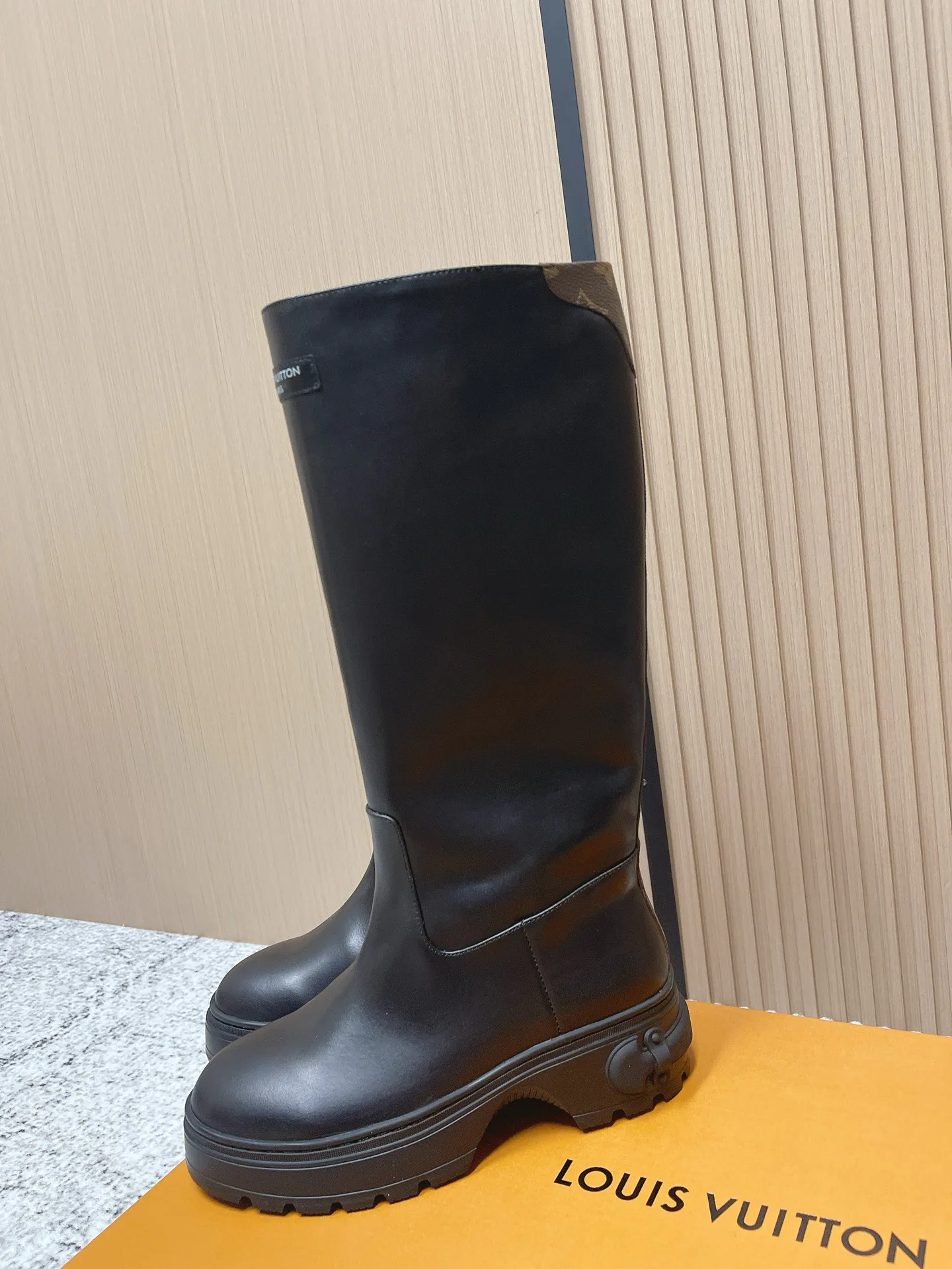 Сапоги Женские Louis Vuitton 1284607