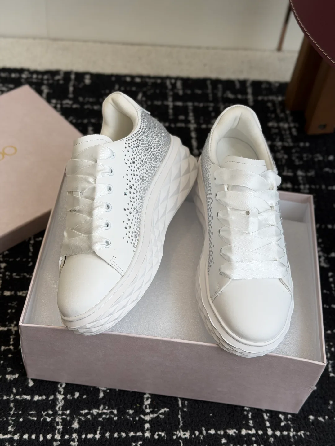 Кроссовки Женские Jimmy Choo 18260363