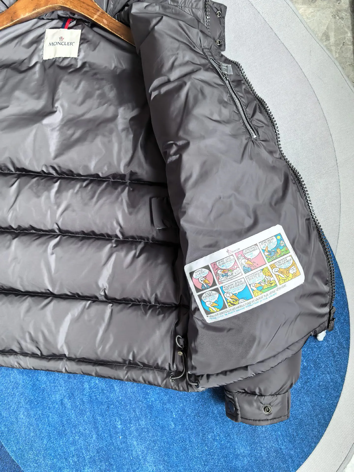 Куртки И Пуховики Женские Moncler 18761342