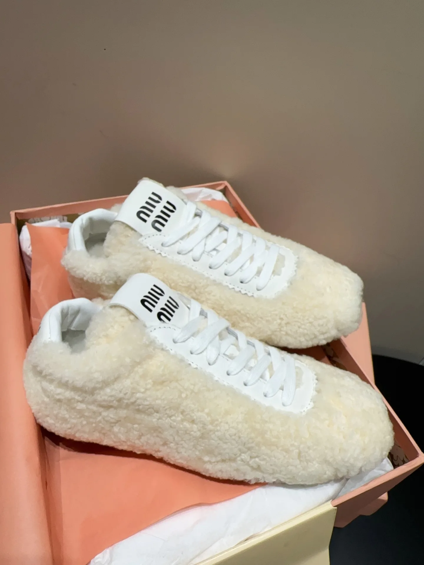 Кроссовки Женские Miu Miu 19301153