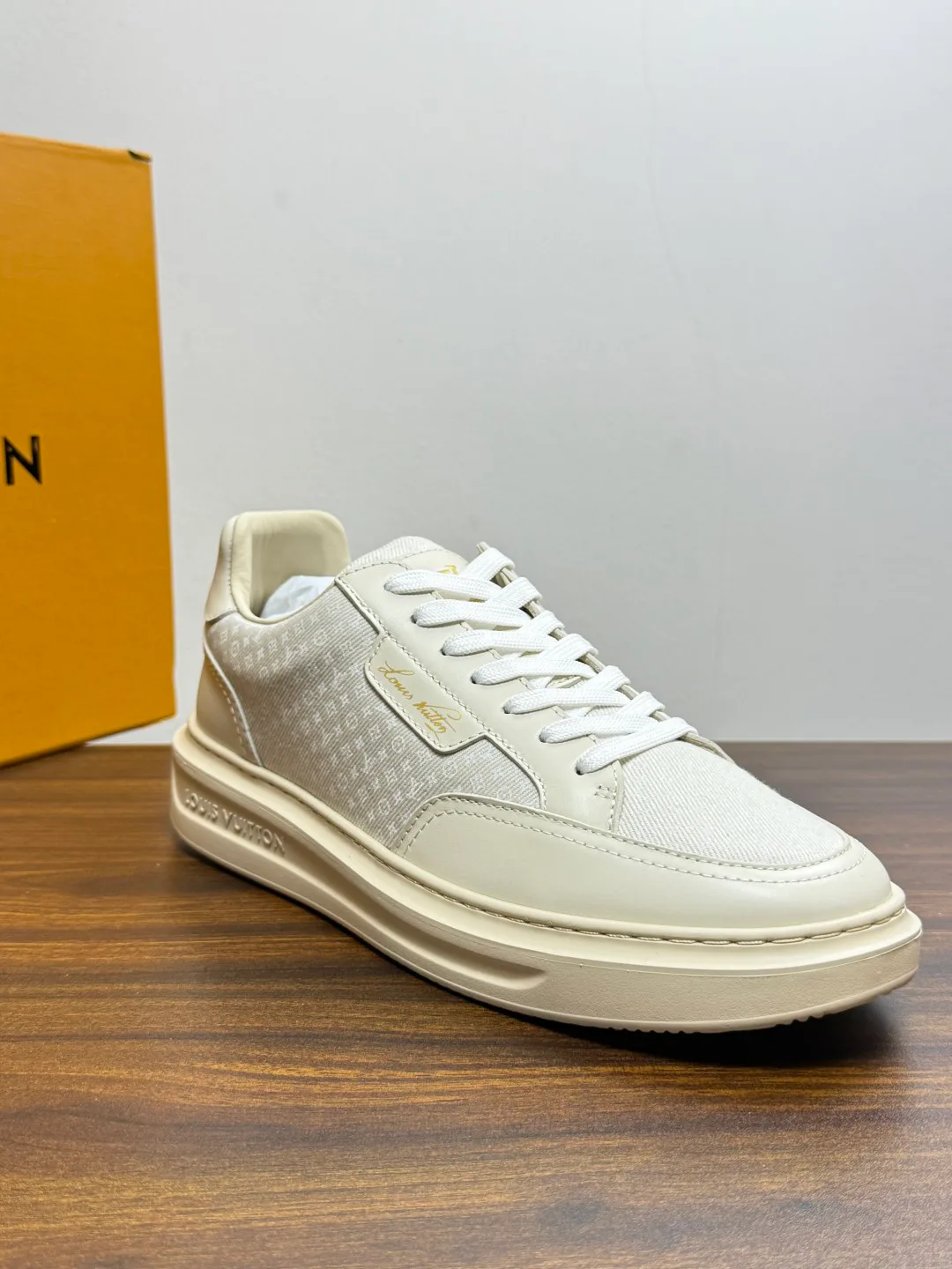 Кроссовки Мужские Louis Vuitton 19623461