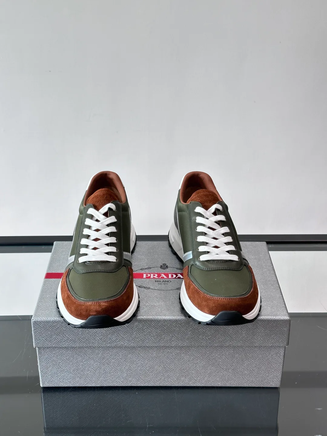 Кроссовки Мужские Prada 674536