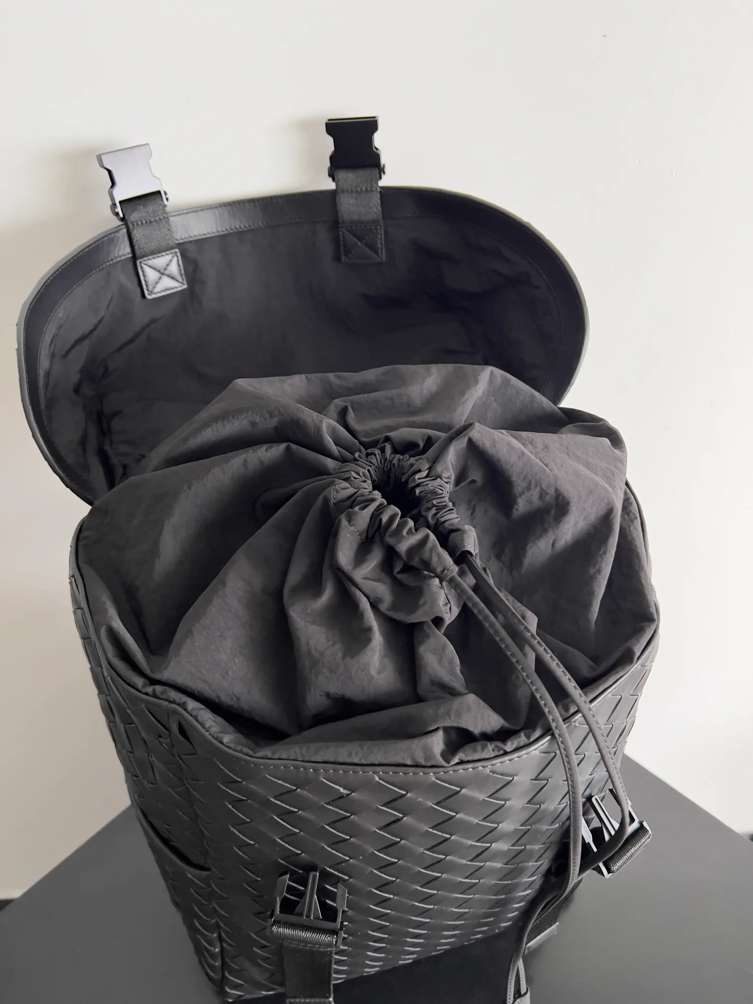 Рюкзаки Мужские Bottega Veneta 14760157