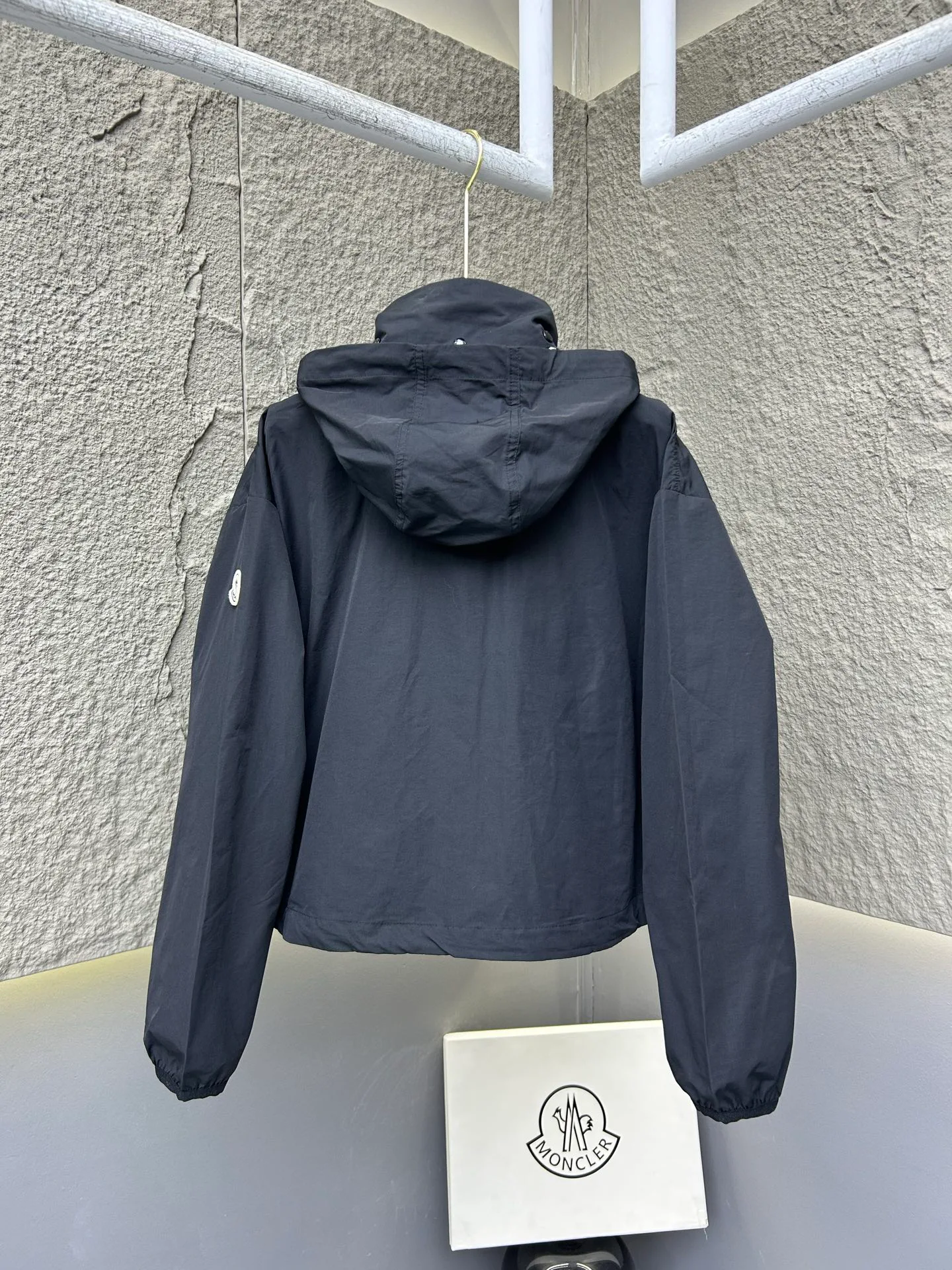 Куртки И Пуховики Женские Moncler 11317730
