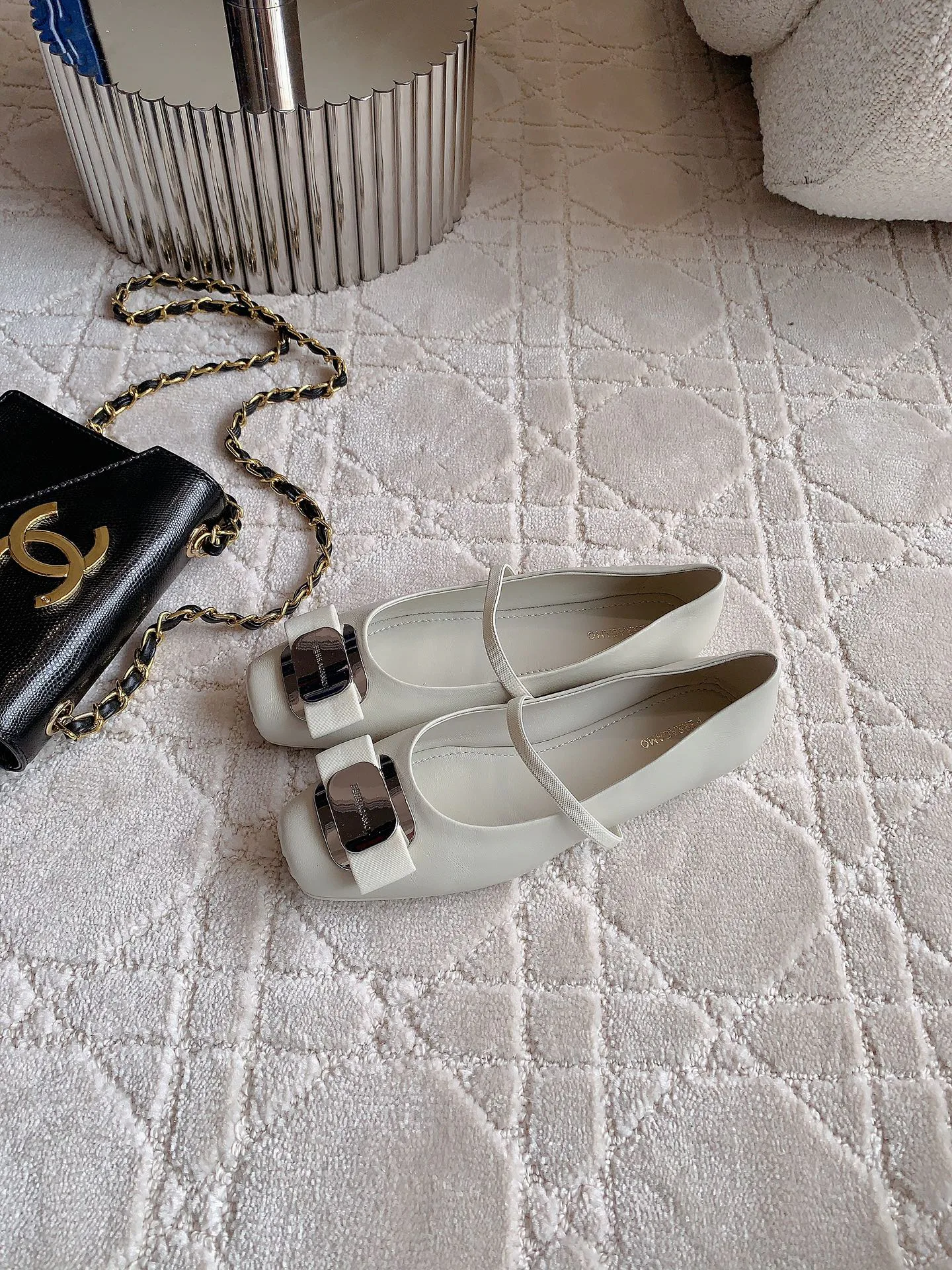 Балетки Женские Salvatore Ferragamo 521251