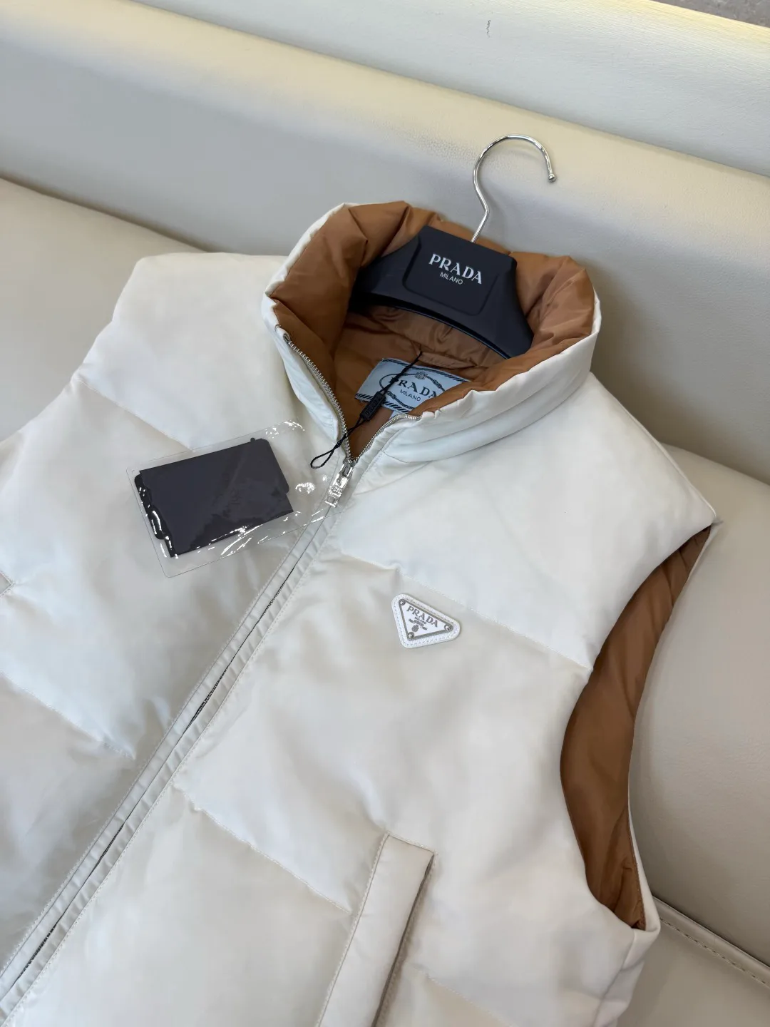 Жилеты Женские Prada 18674641