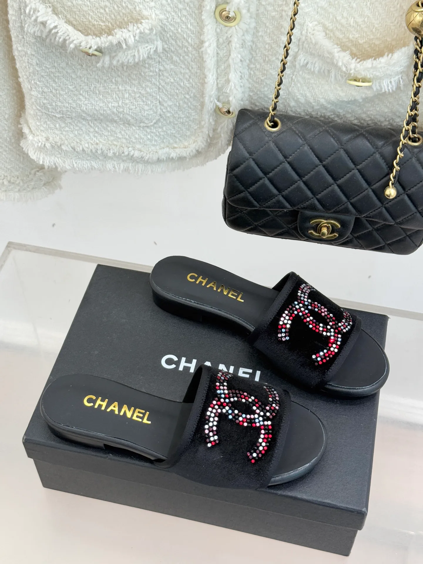 Шлепанцы Женские Chanel 11214893