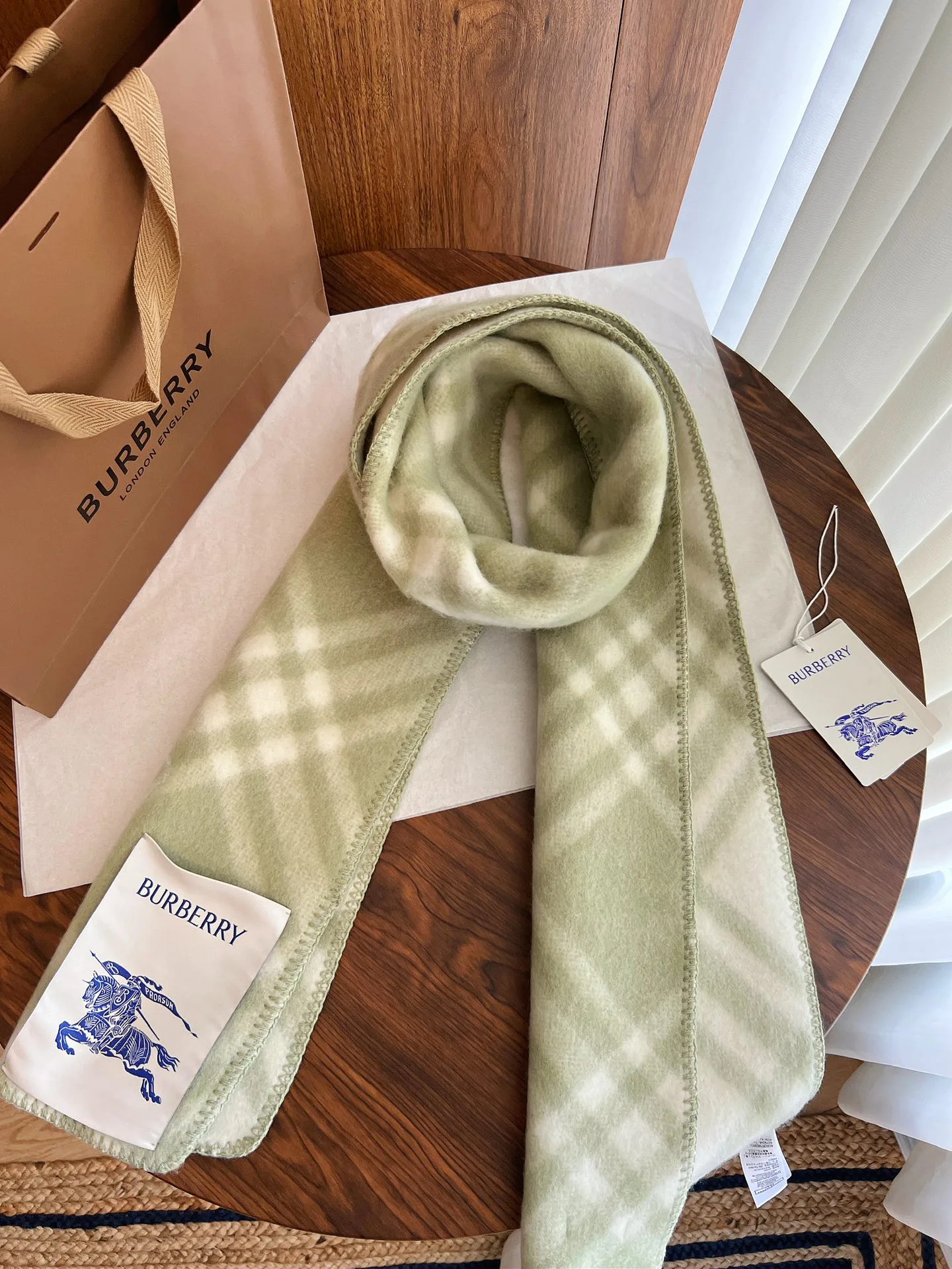 Шарфы Burberry 5944094