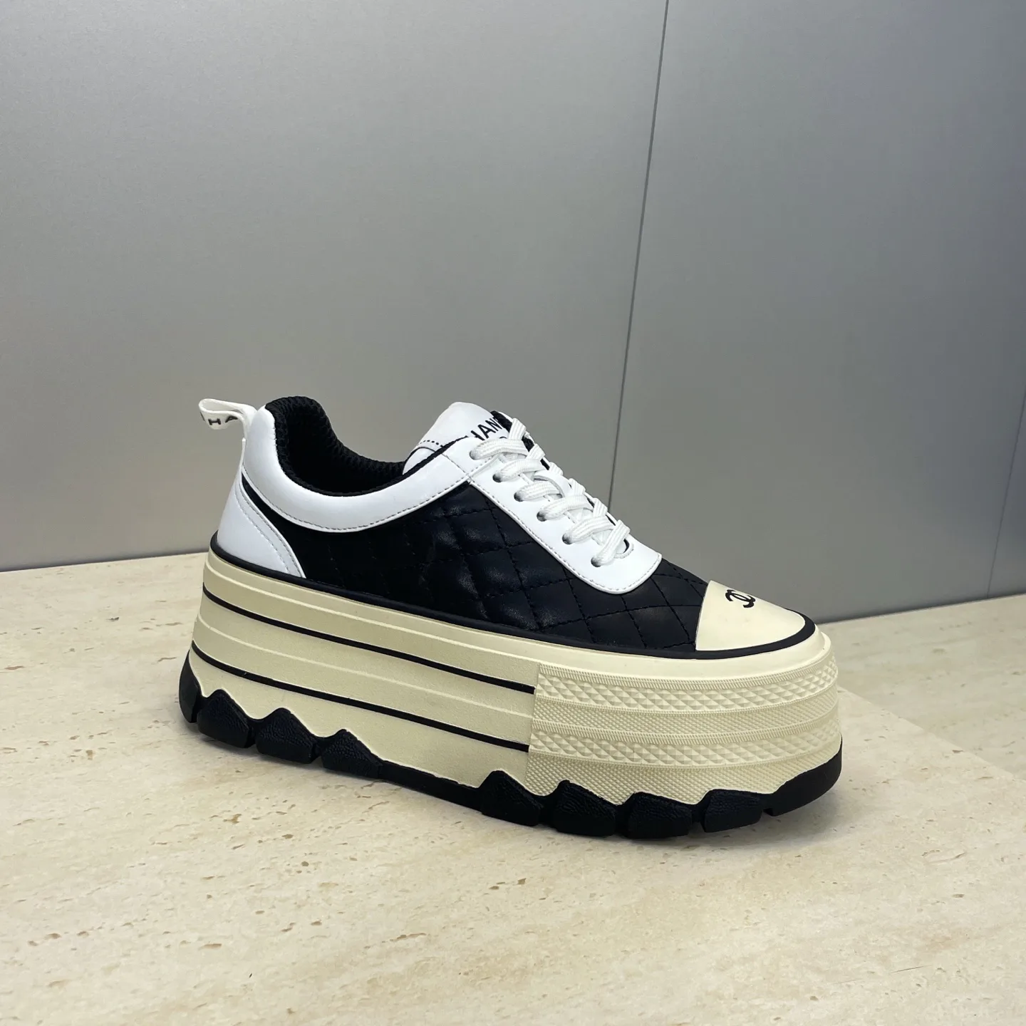 Кроссовки Женские Chanel 2997391