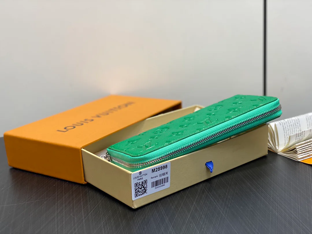 Кошельки Louis Vuitton 111905