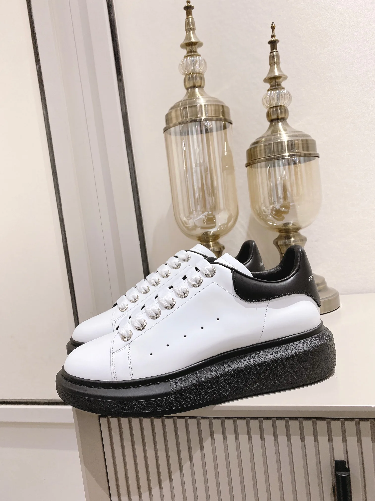 Кроссовки Женские Alexander Mcqueen 3446239