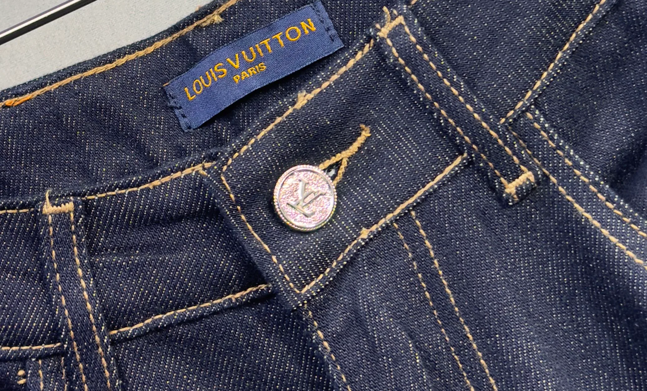 Джинсы Мужские Louis Vuitton 18098392