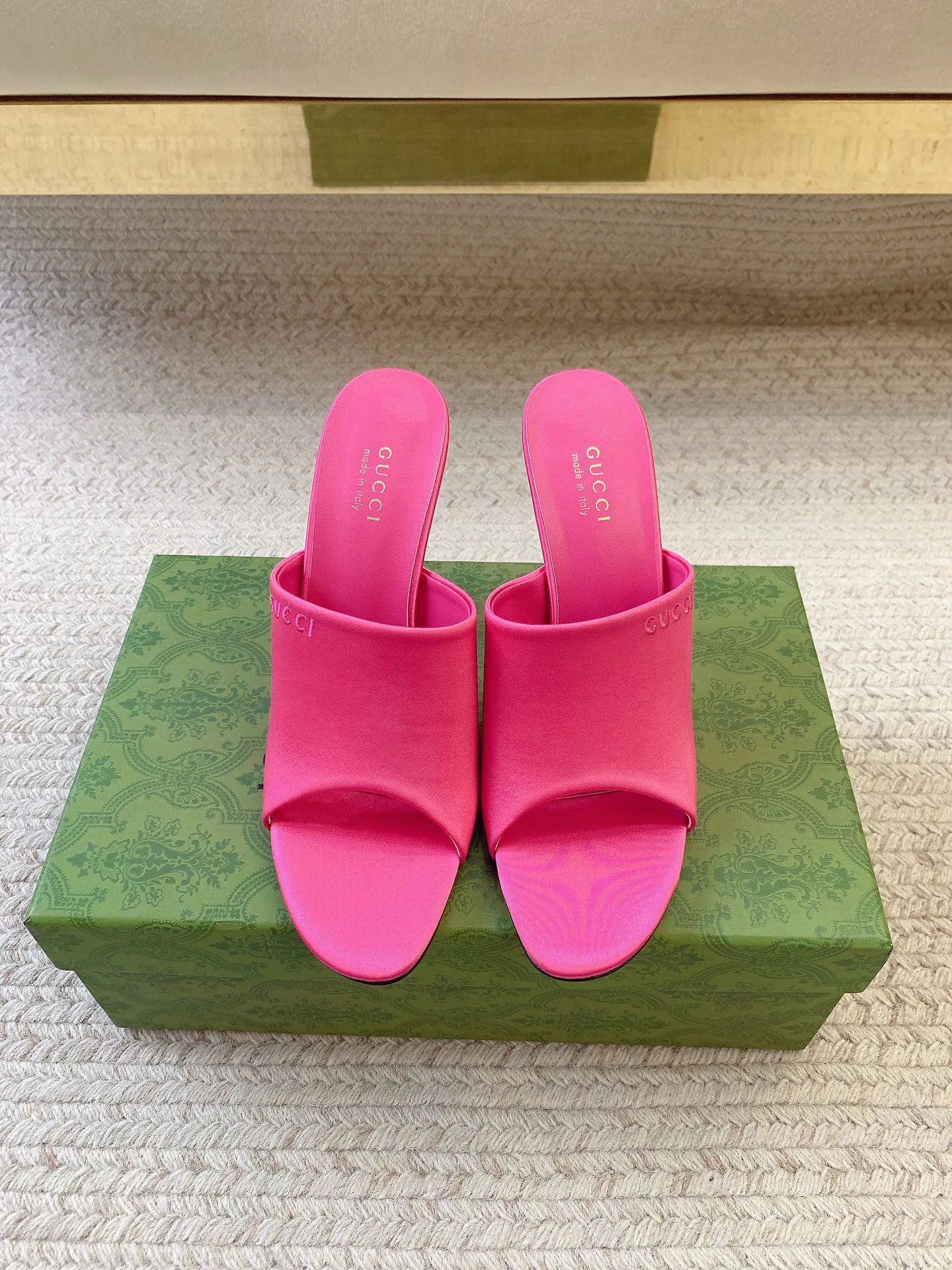 Босоножки Женские Gucci 950754