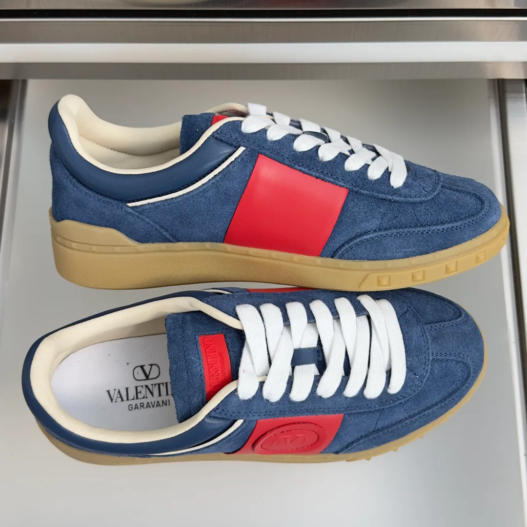 Кроссовки Женские Valentino 19175898