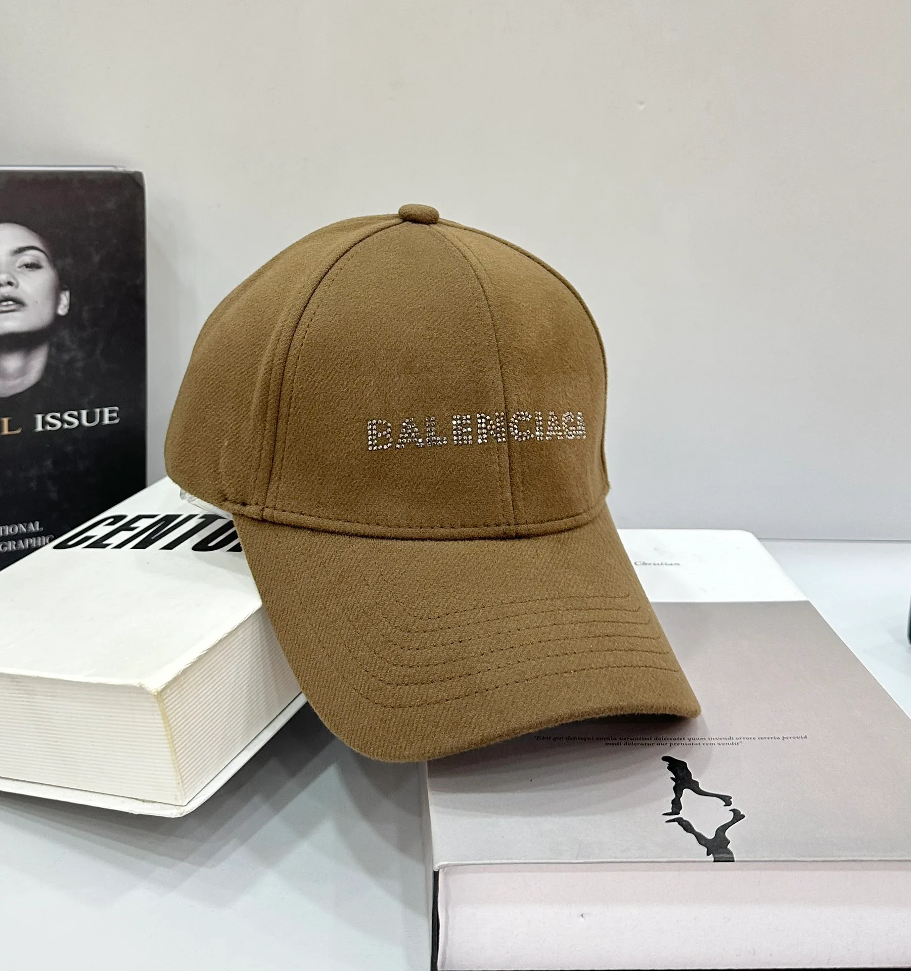 Головные Уборы Balenciaga 11528