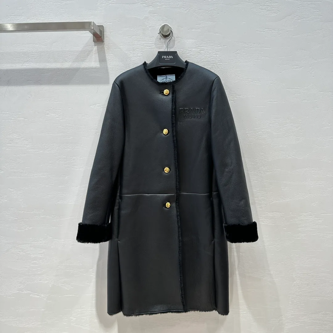 Кожаные Куртки И Дублёнки Женские Prada 1268103