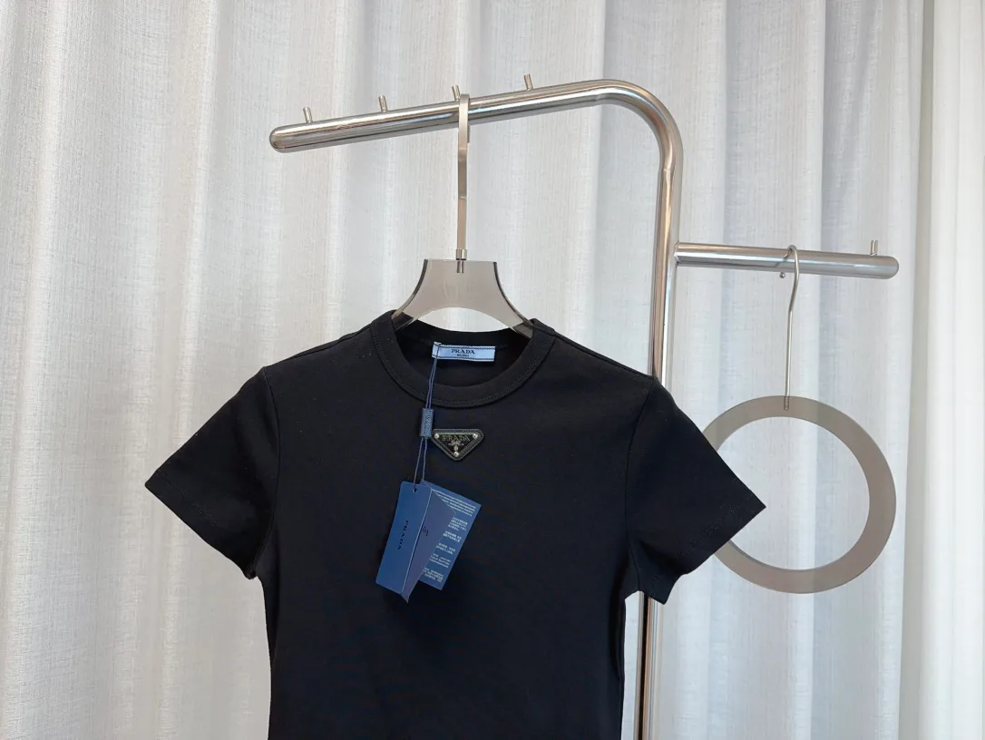 Футболки Женские Prada 25636