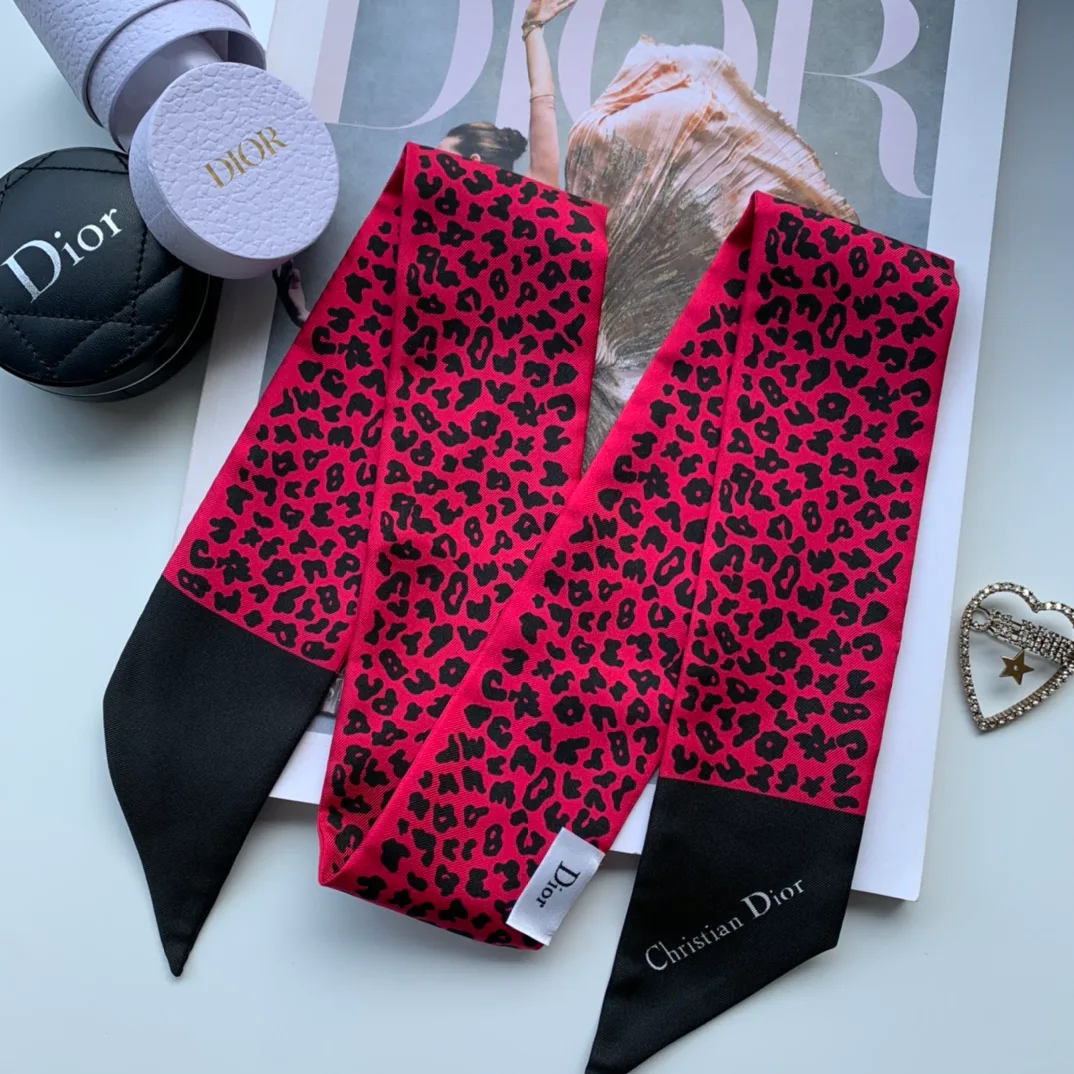 Платки Christian Dior 17992737