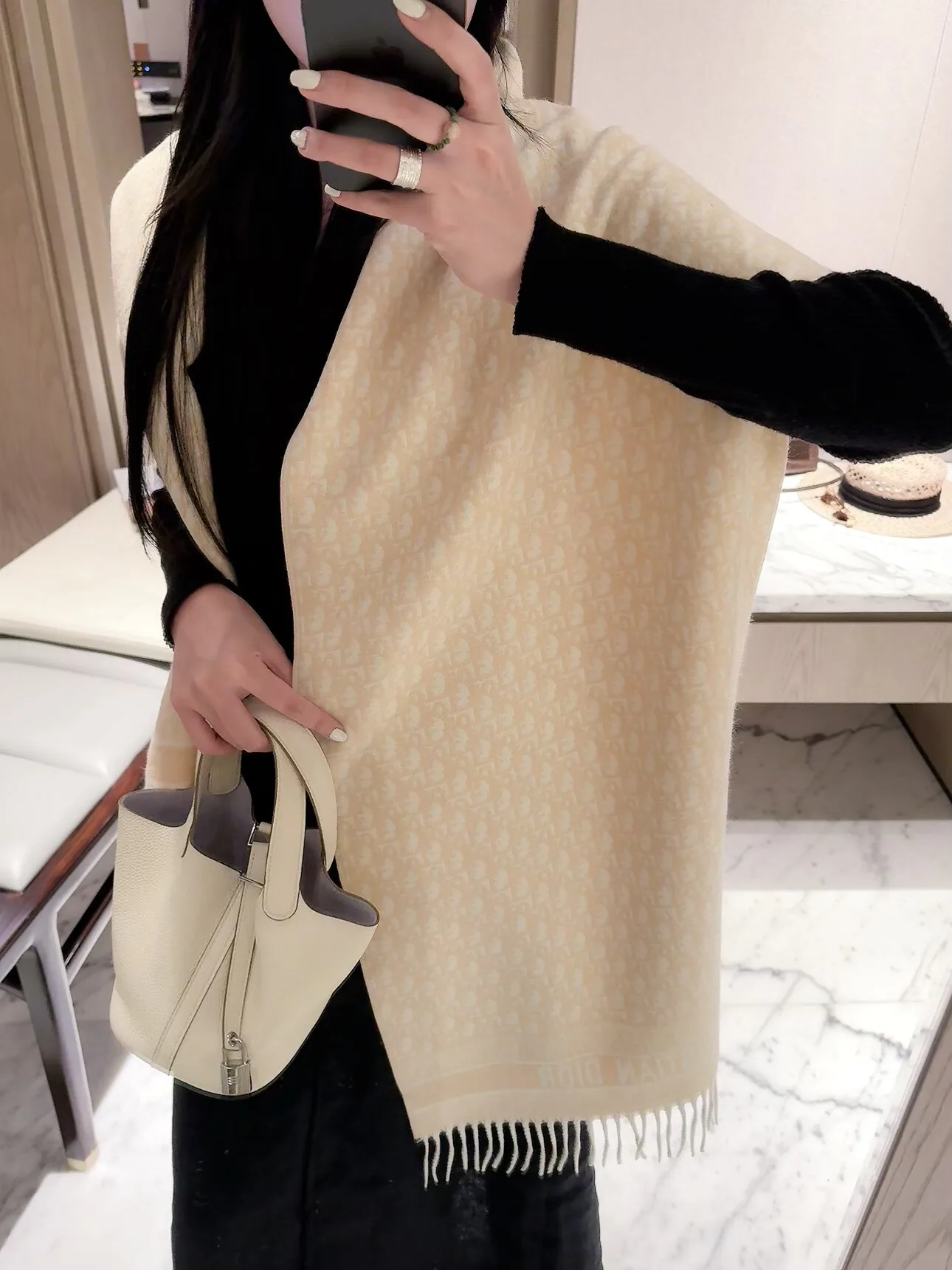 Шарфы Christian Dior 18450160