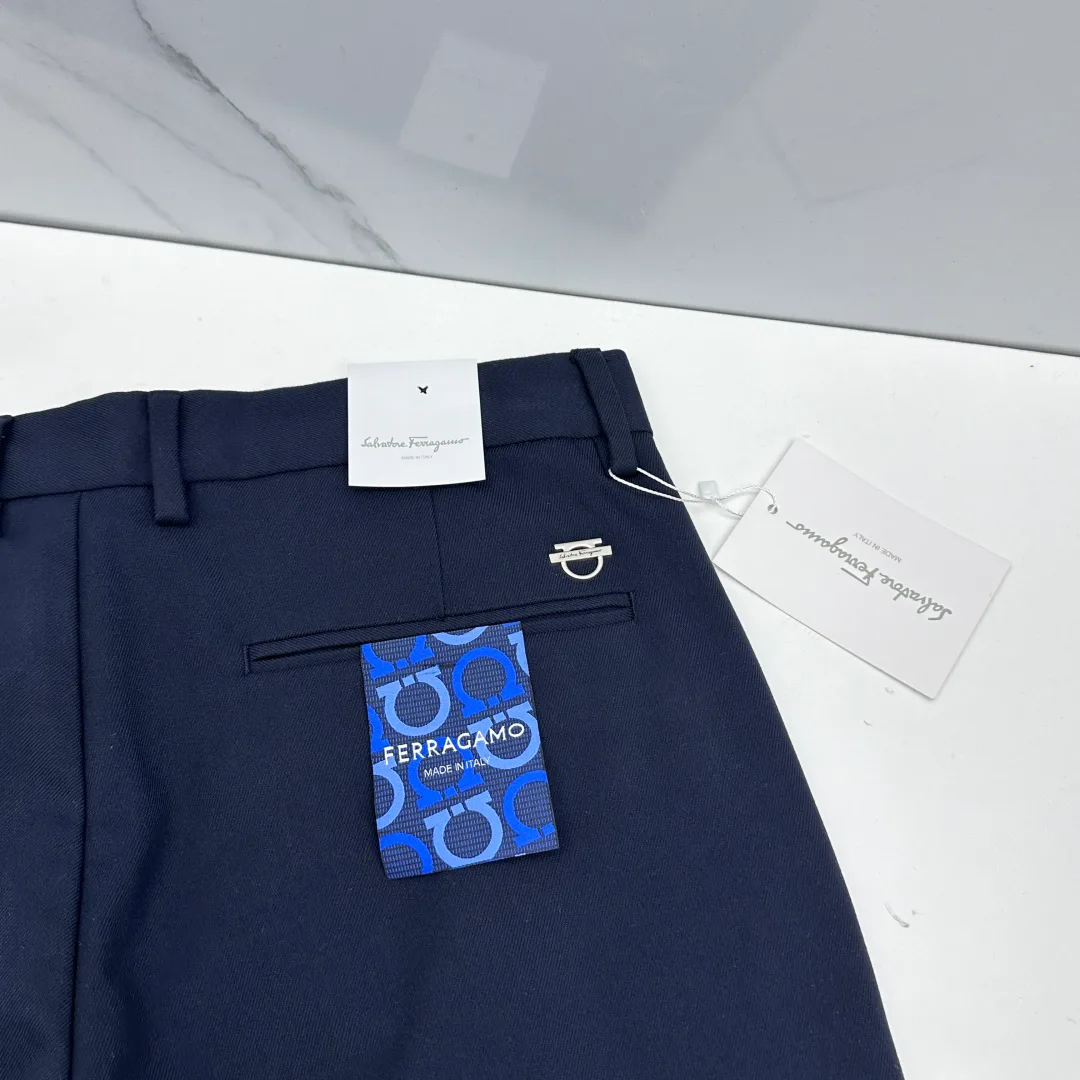 Брюки Мужские Salvatore Ferragamo 18246807