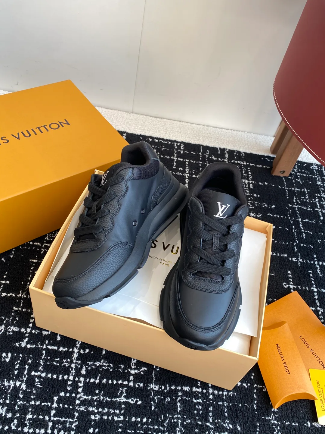 Кроссовки Мужские Louis Vuitton 28551