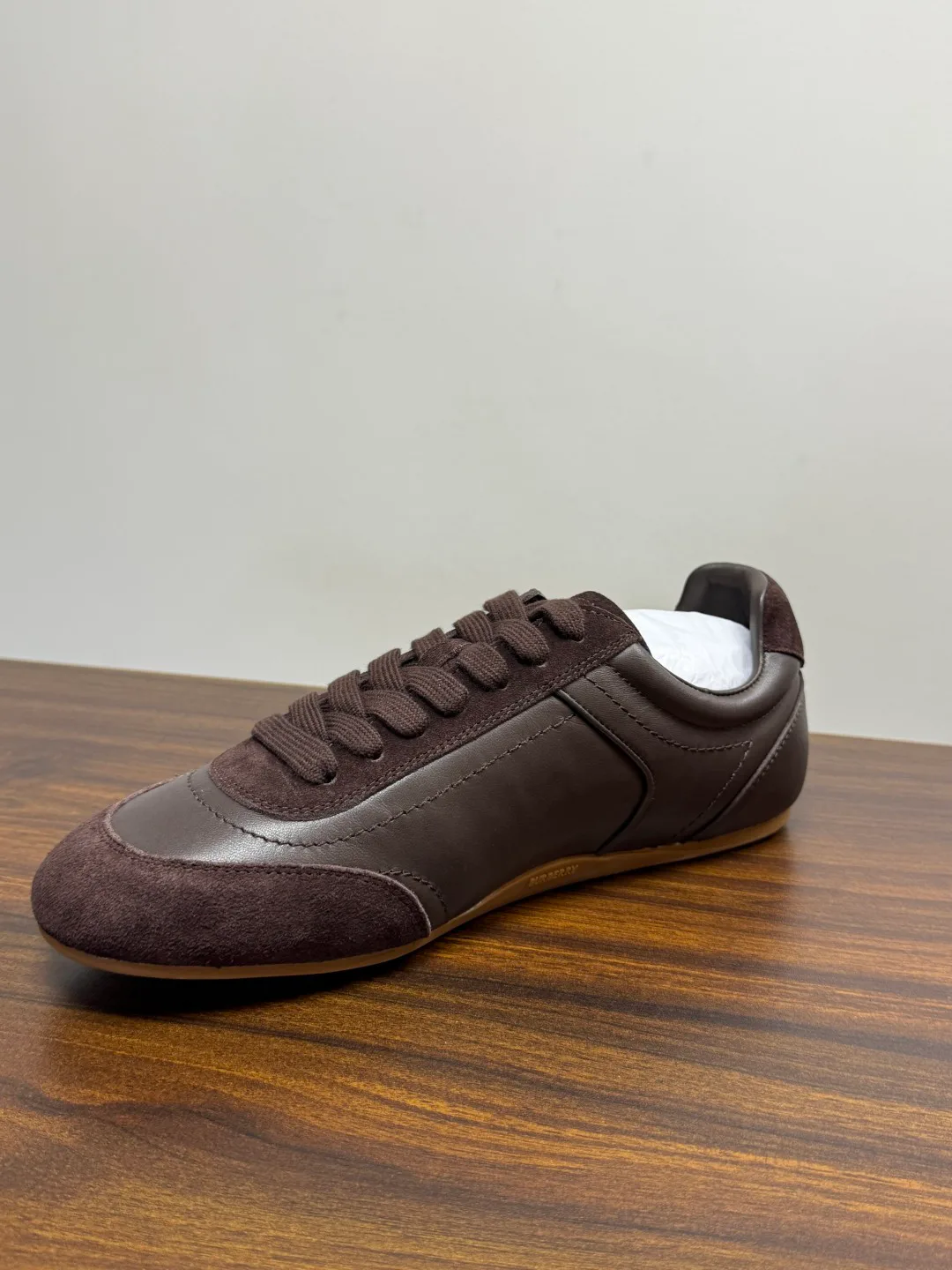 Кроссовки Женские Burberry 19716352