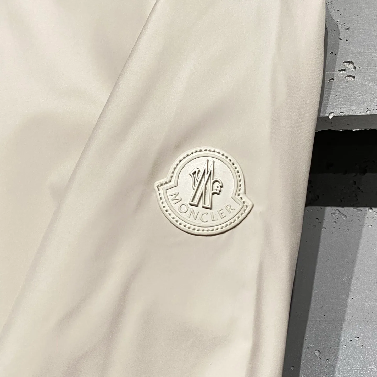 Куртки И Пуховики Мужские Moncler 18232573