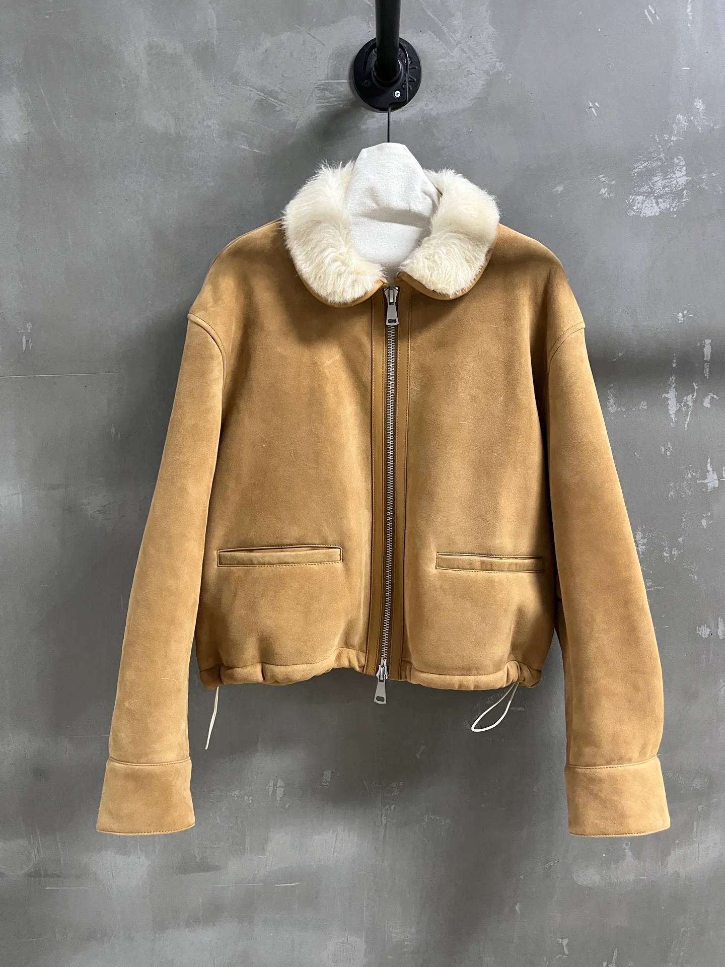 Кожаные Куртки И Дублёнки Женские Miu Miu 784899