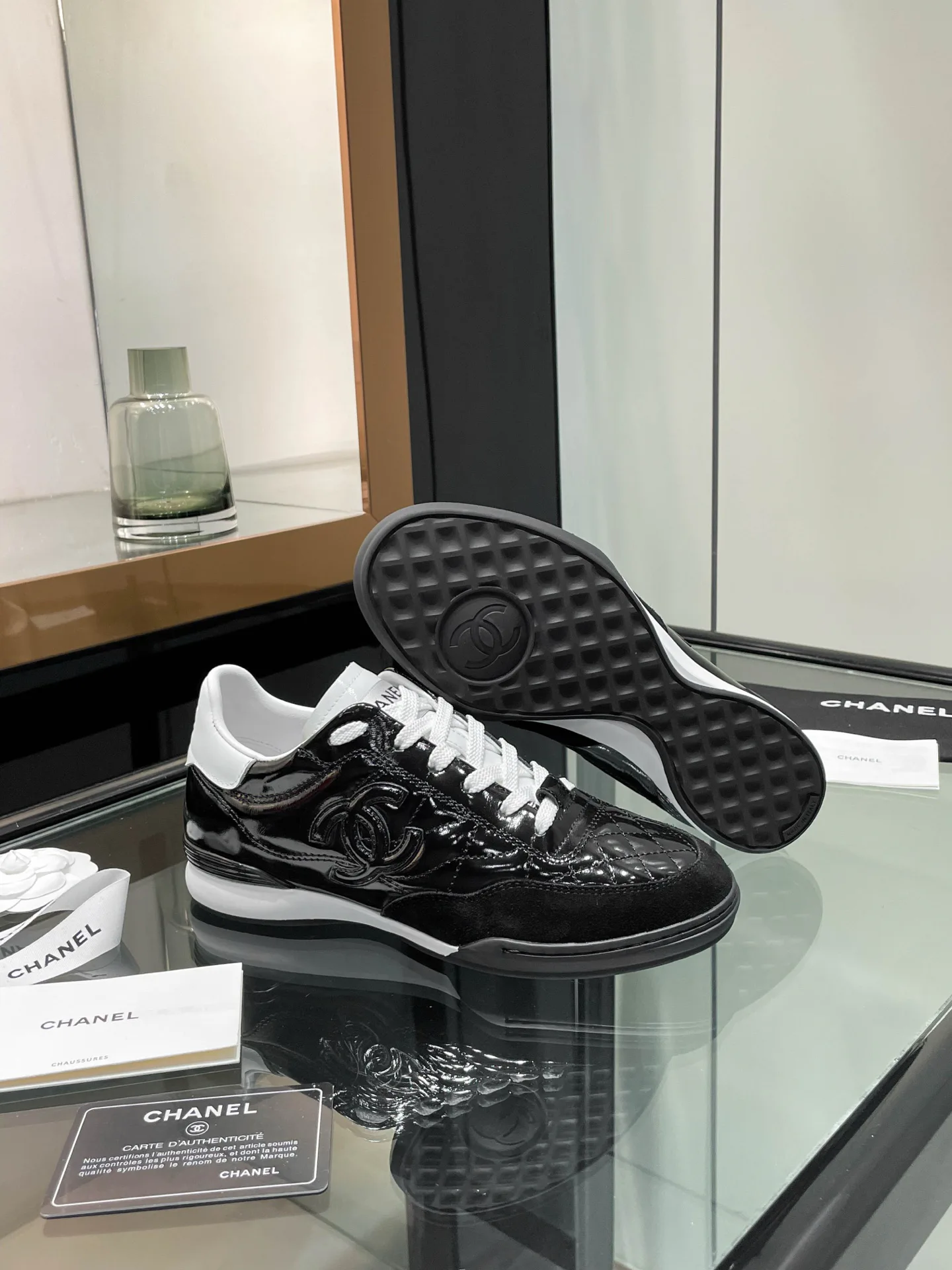 Кроссовки Женские Chanel 18780400