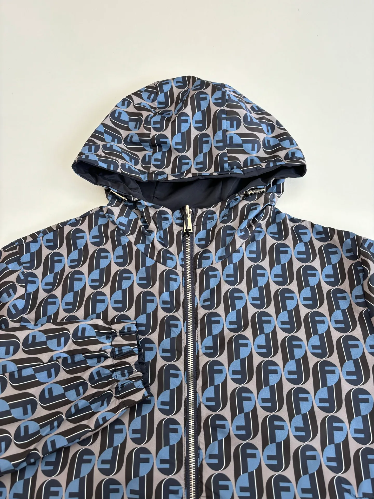 Куртки И Пуховики Мужские Fendi 168595