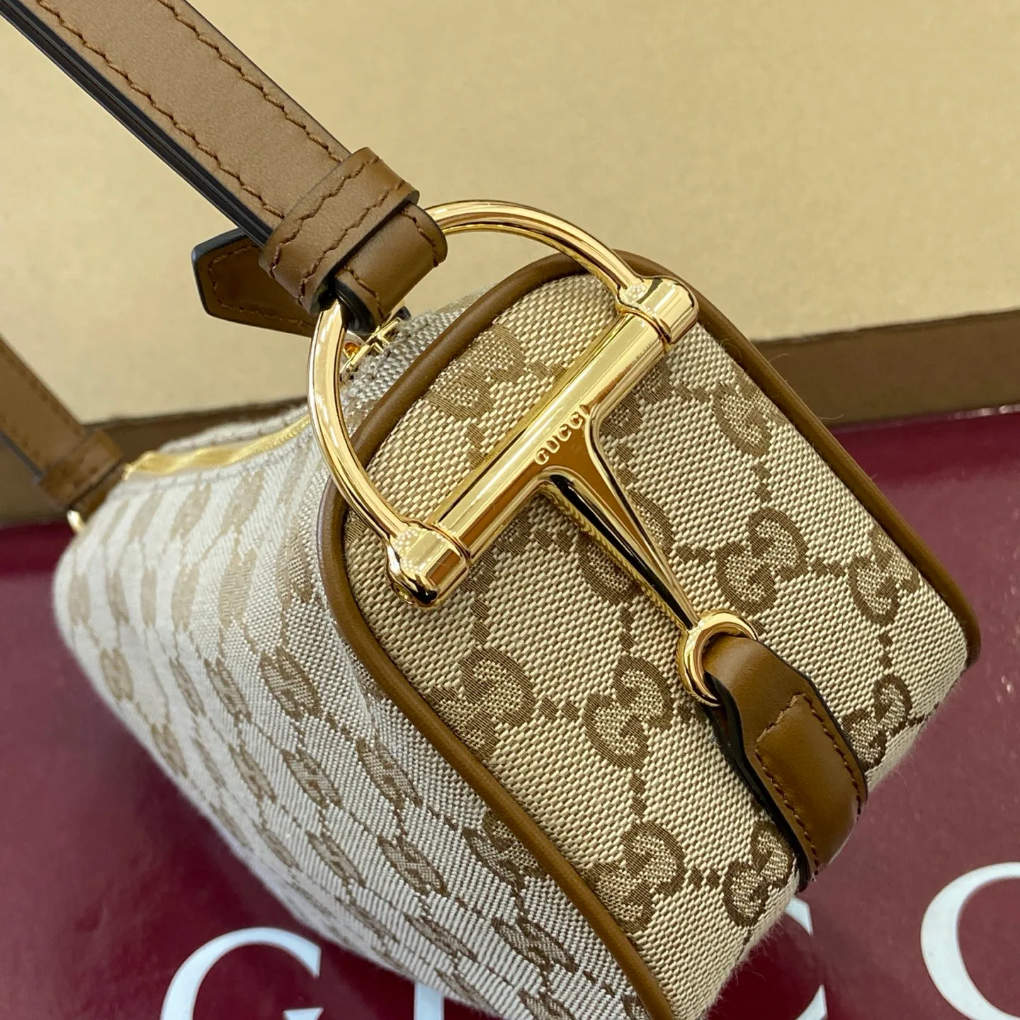 Классические Сумки Женские Gucci 11704002