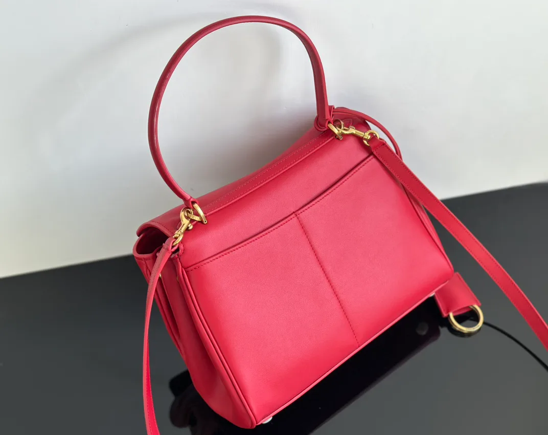 Сумки На Ремне Женские Balenciaga 6566532