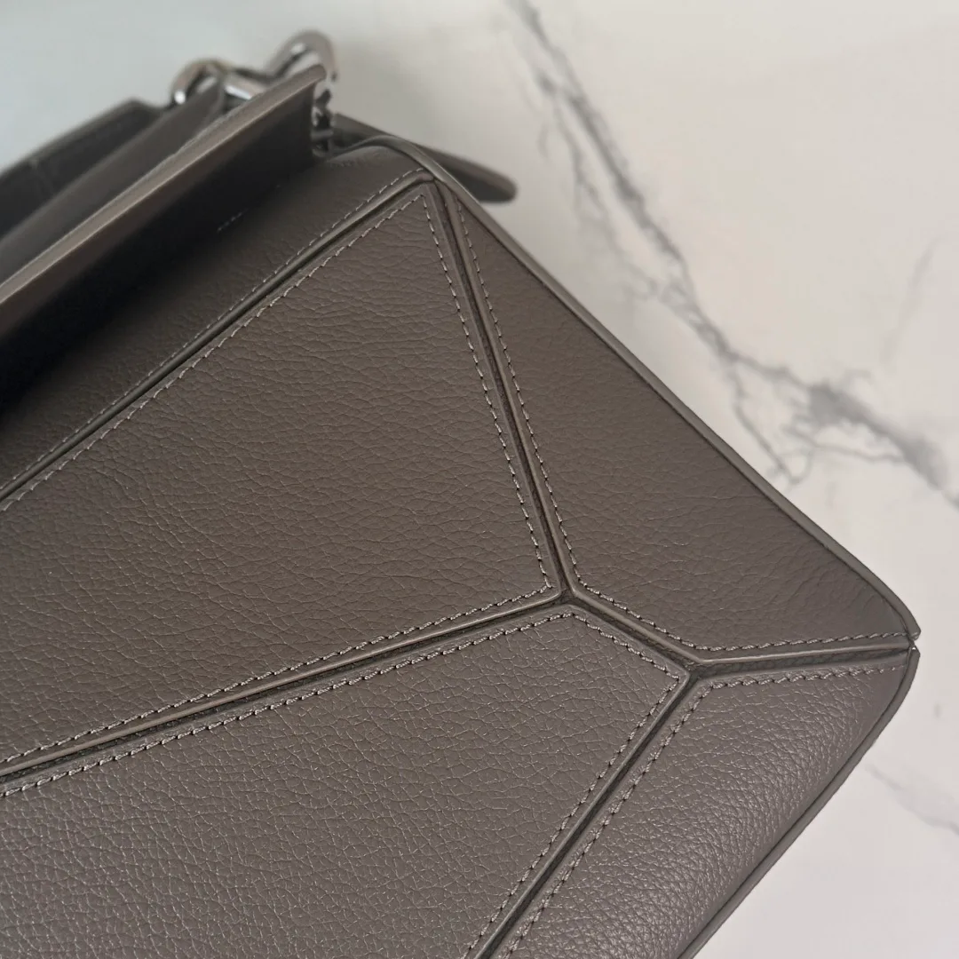Сумки На Ремне Женские Loewe 11674540