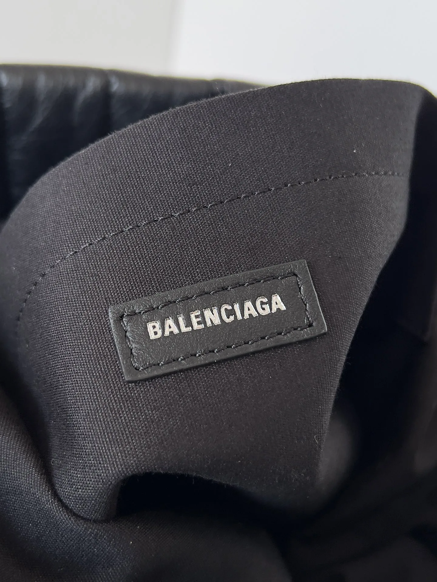 Классические Сумки Женские Balenciaga 368789