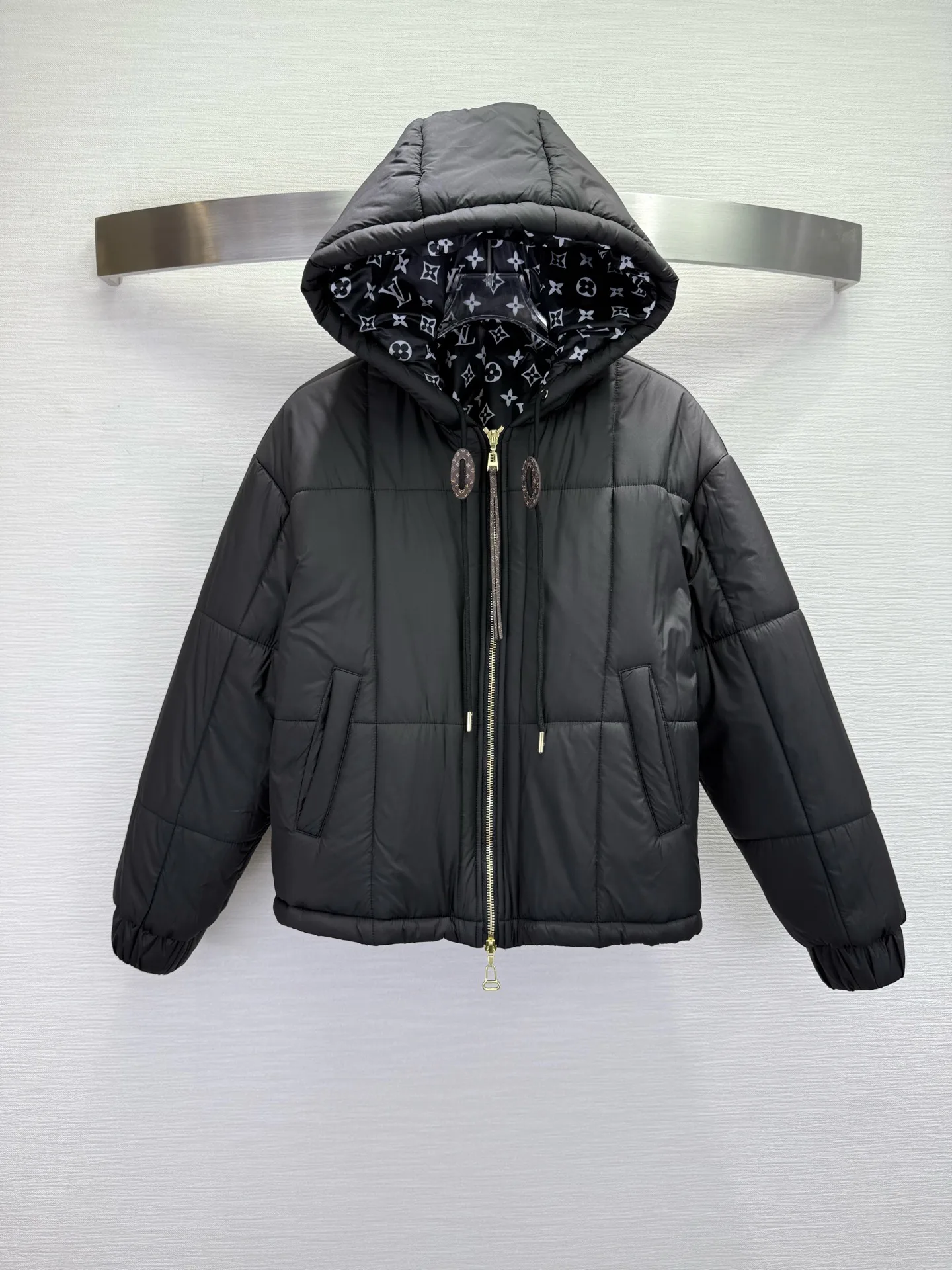 Куртки И Пуховики Женские Louis Vuitton 6186734