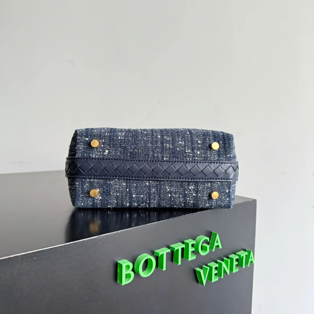 Сумки На Ремне Женские Bottega Veneta 11438192