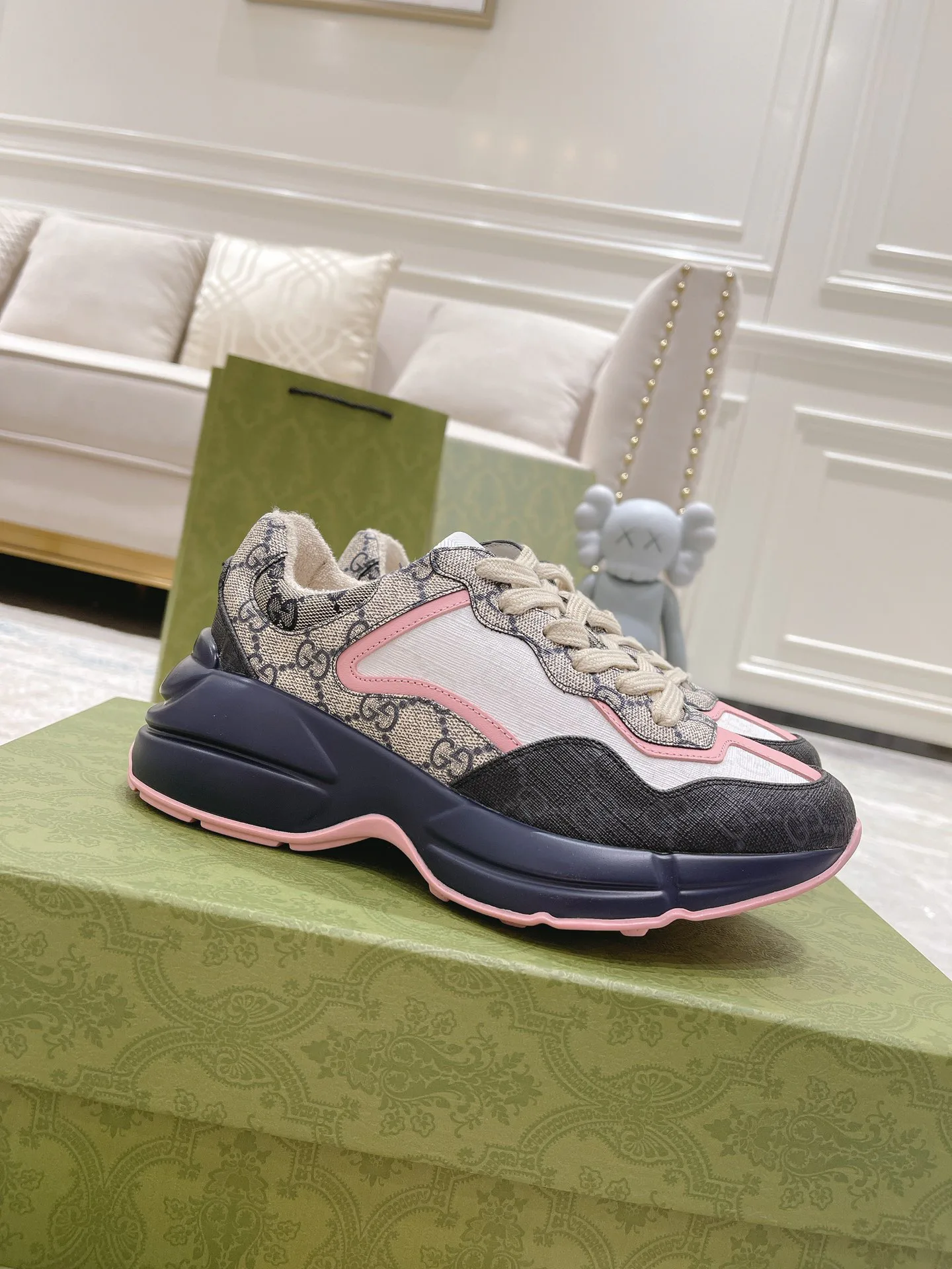 Кроссовки Женские Gucci 375814