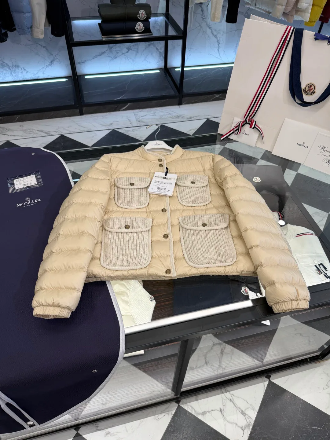 Куртки И Пуховики Женские Moncler 19964112